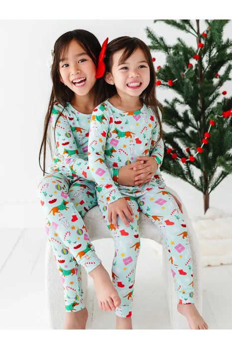 Bamboo Pajama Set - Festive Friends Holiday