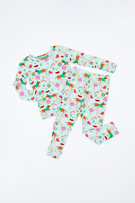 Bamboo Pajama Set - Festive Friends Holiday