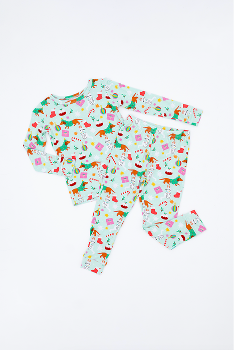 Bamboo Pajama Set - Festive Friends Holiday